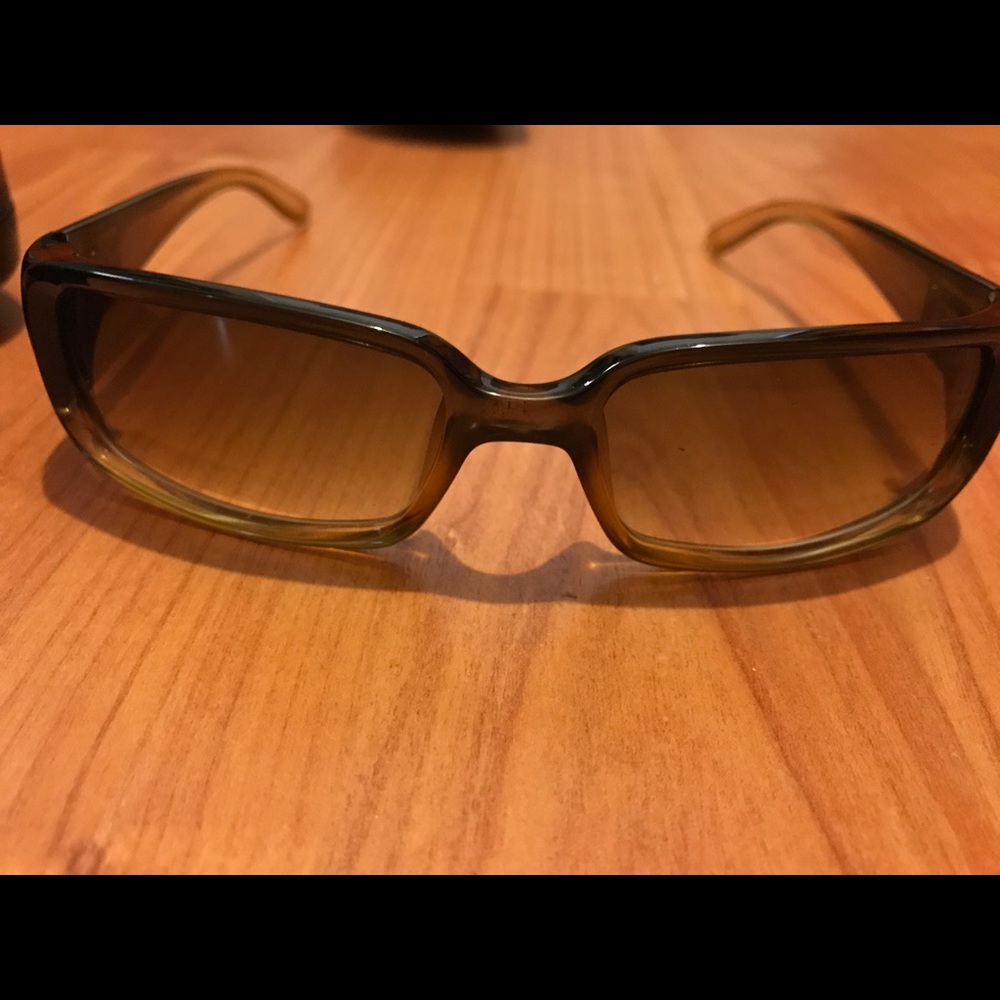 Authentic Gucci sunglasses.